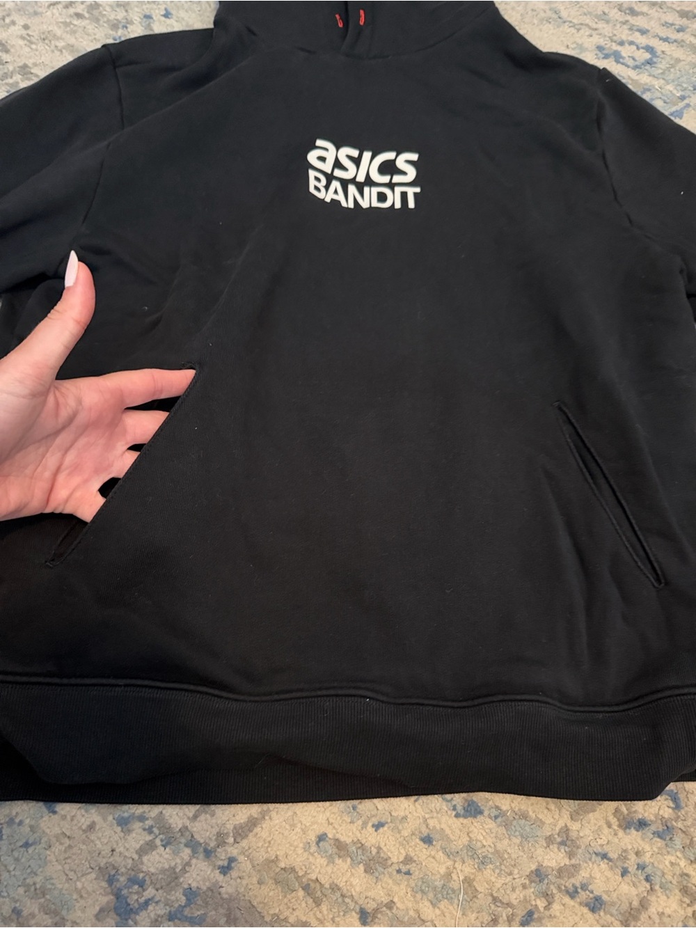 Bandit x Asics NYC Marathon 2024 Hoodie - Picture 3 of 9
